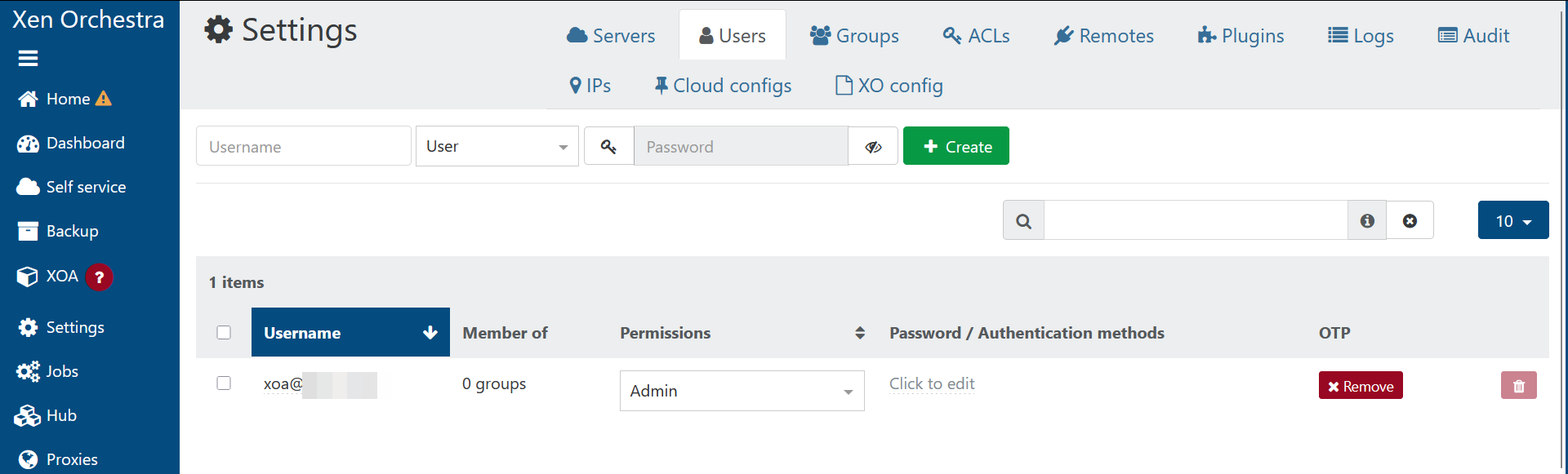 Captura de pantalla de la interfaz web (en inglés) de administración de Xen-Orchestra. Se ven los ajustes de usuarios, 1 usuario mostrado con permisos de administrador.